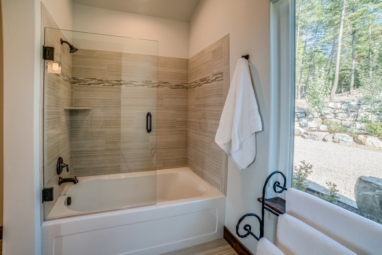 Shower & Tub Repair in Brea